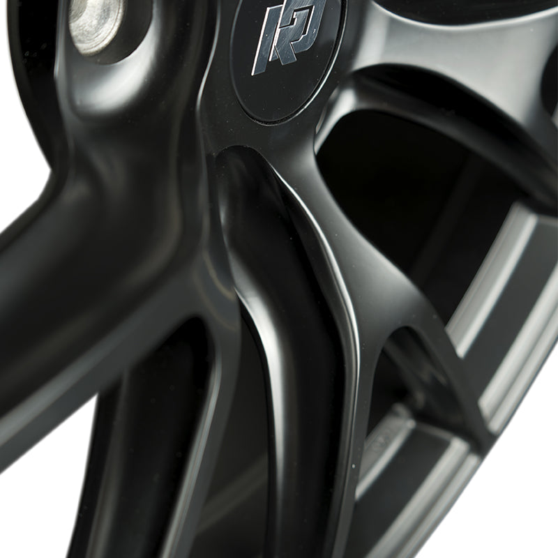 Racing Division Pista 18"