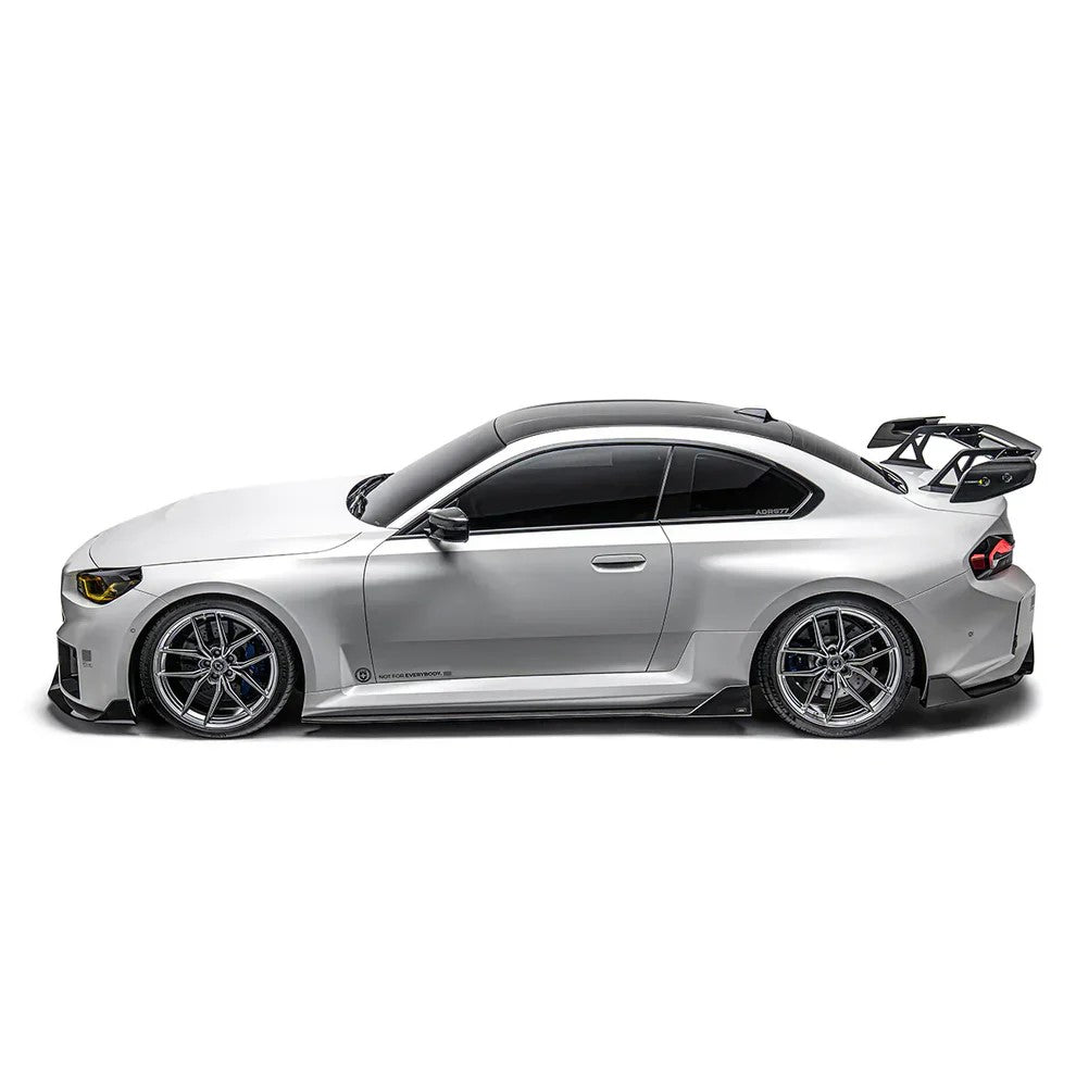 Adro BMW G87 M2 Carbon AT-R3 Swan Neck Achtervleugel