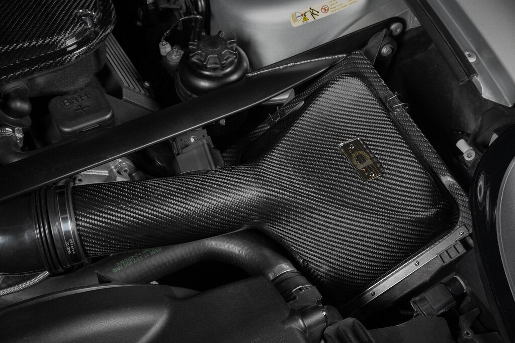 Eventuri BMW Z8 S62 V8 Black Carbon Intake