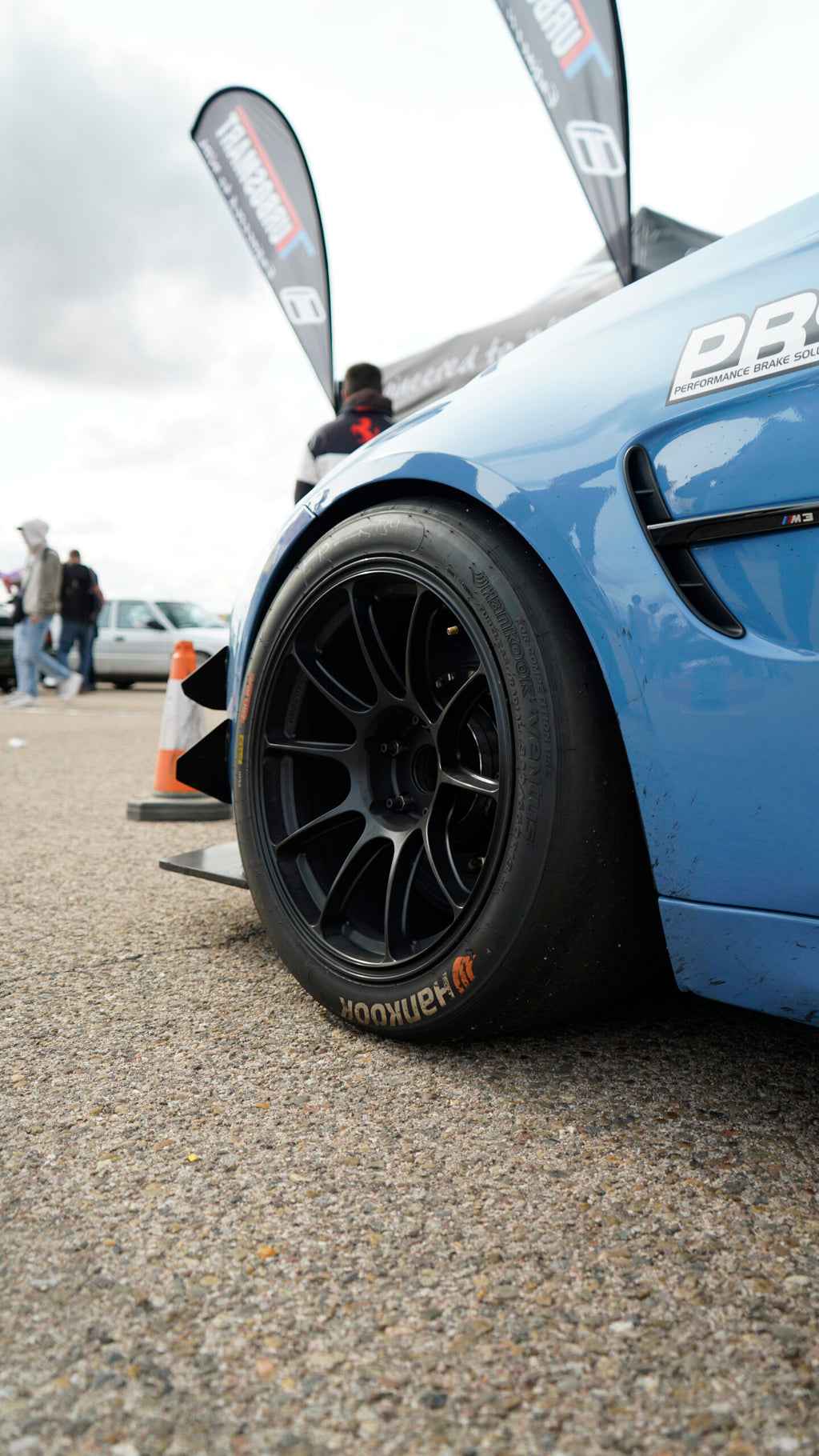 Racing Division VR5 M-Spec 18"