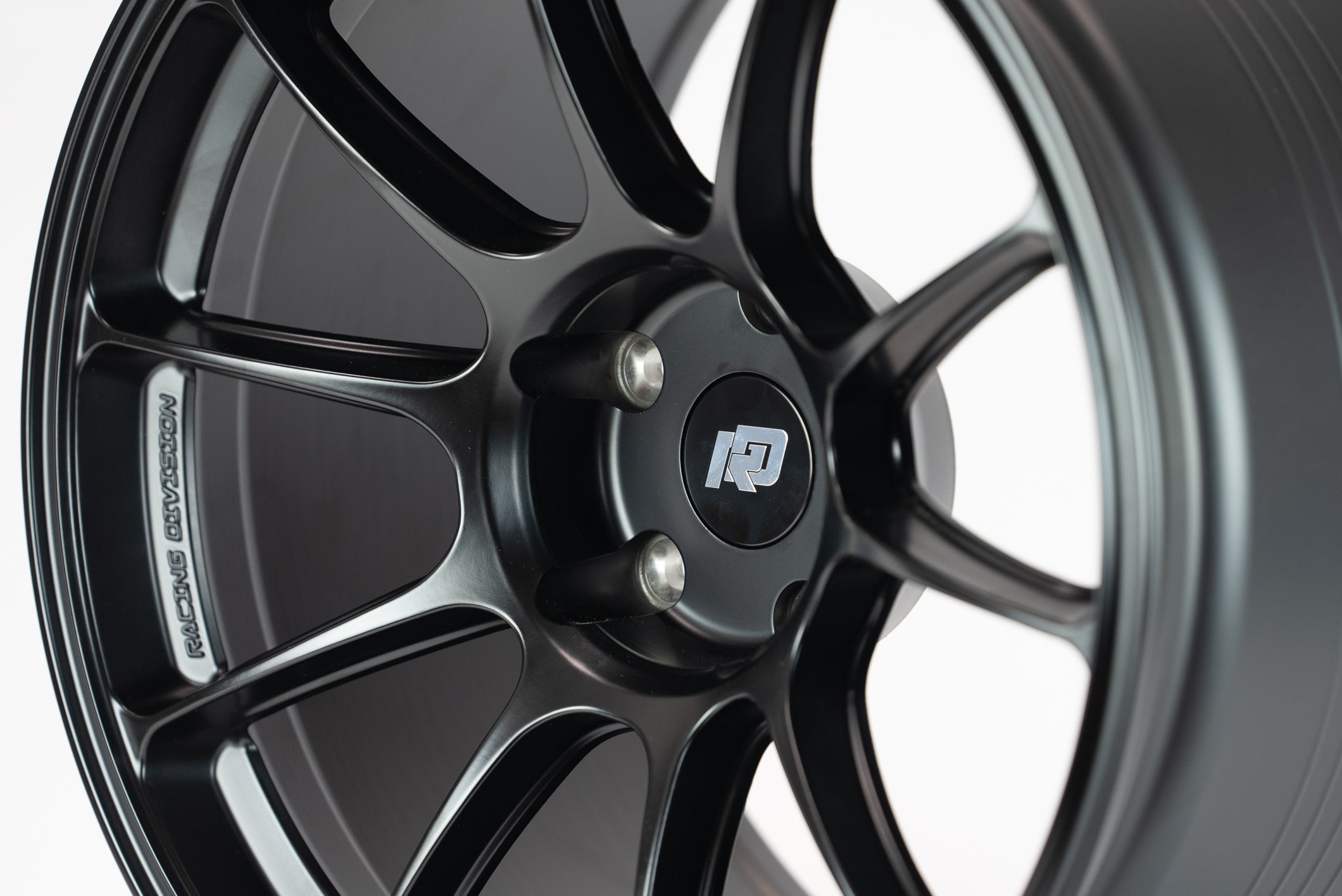 Racing Division VR5 M-Spec 18"