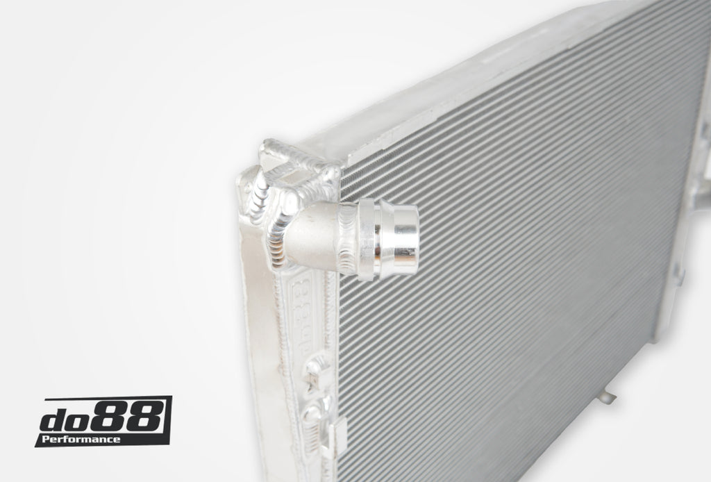 Do88 BMW M3 E90 E92 Radiator Aluminum