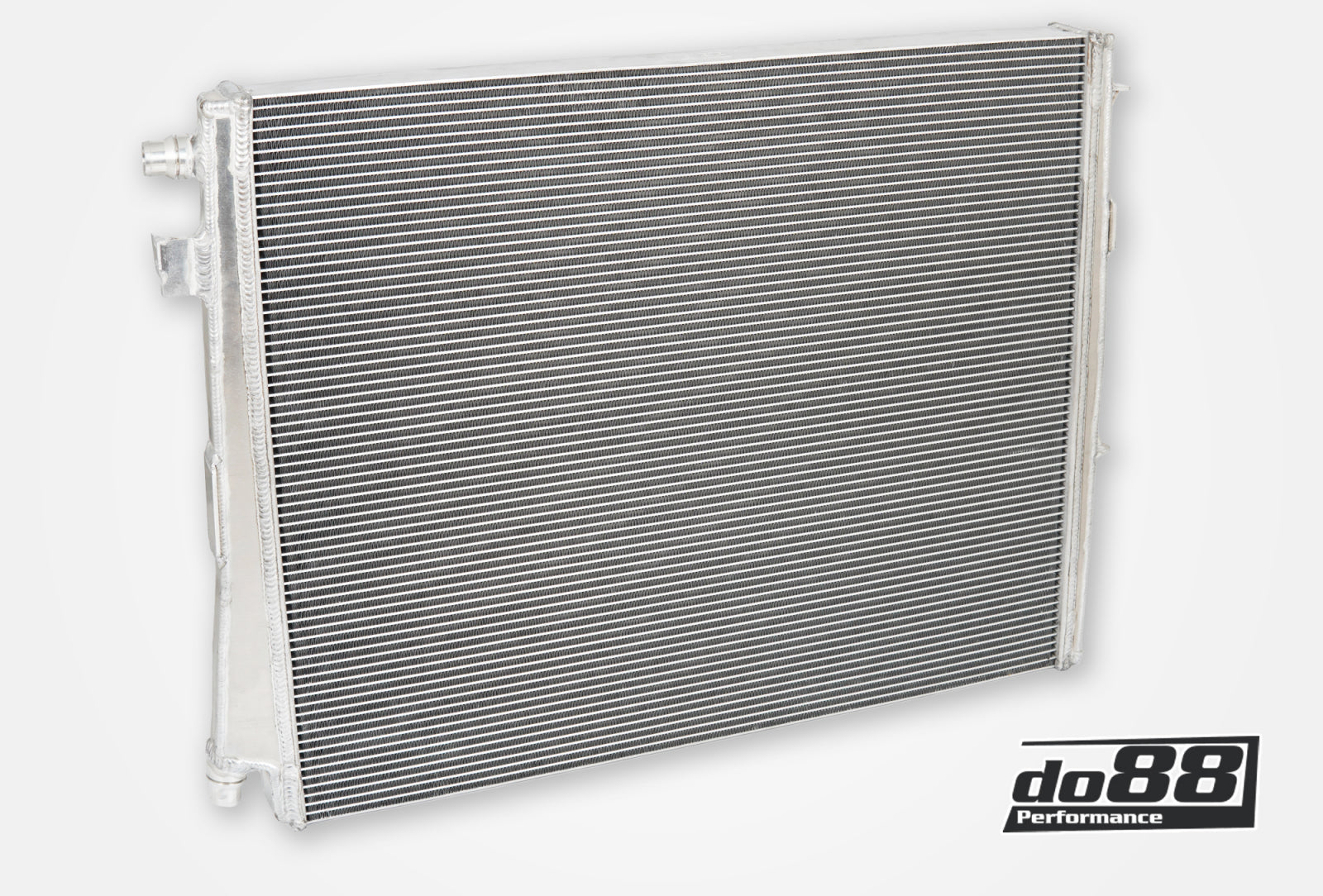 Do88 BMW G-Serie Front Intercooler Radiator