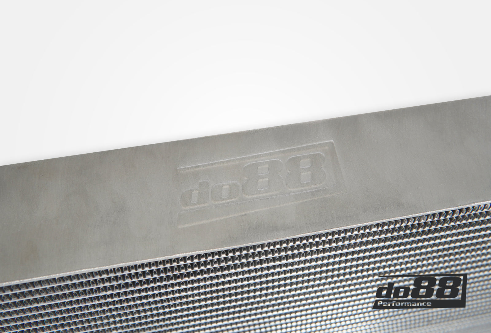 Do88 BMW G-Serie Front Intercooler Radiator